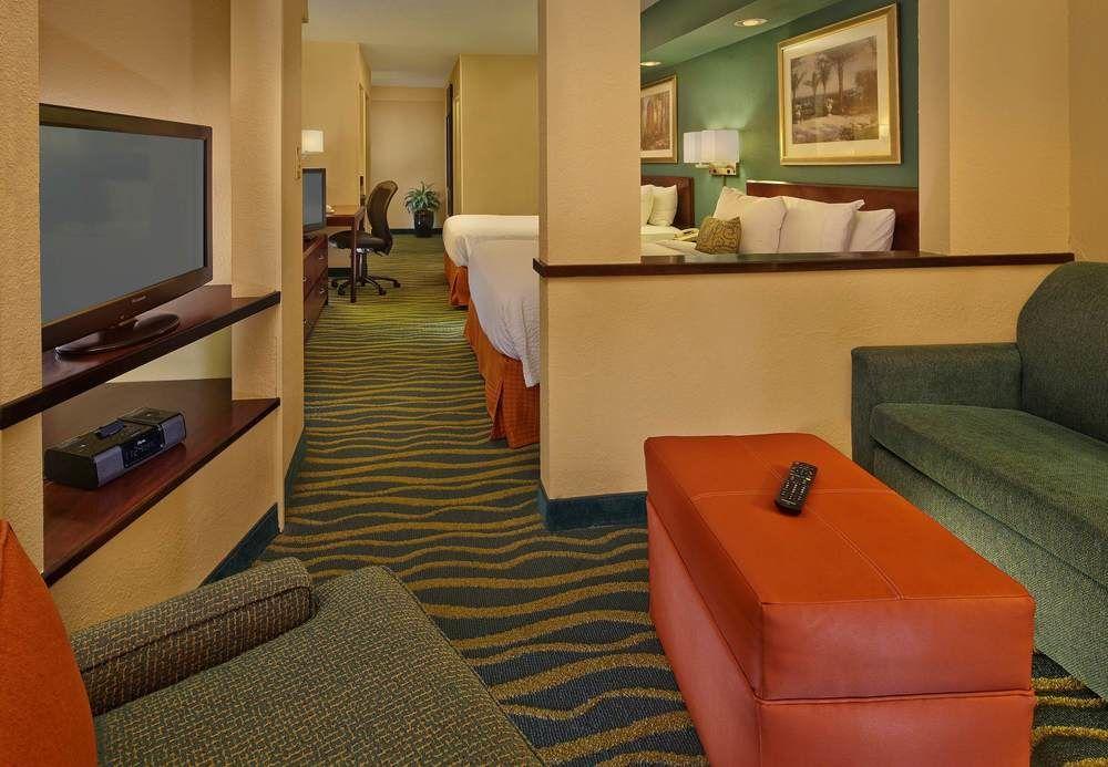Fairfield Inn And Suites By Marriott פאלם ביץ' מראה חיצוני תמונה